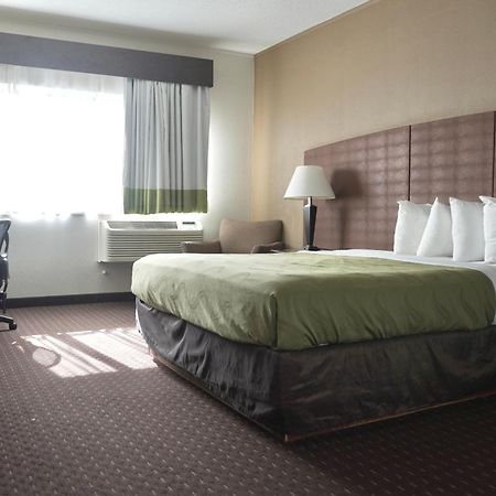 American Inn & Suites Waterford Buitenkant foto